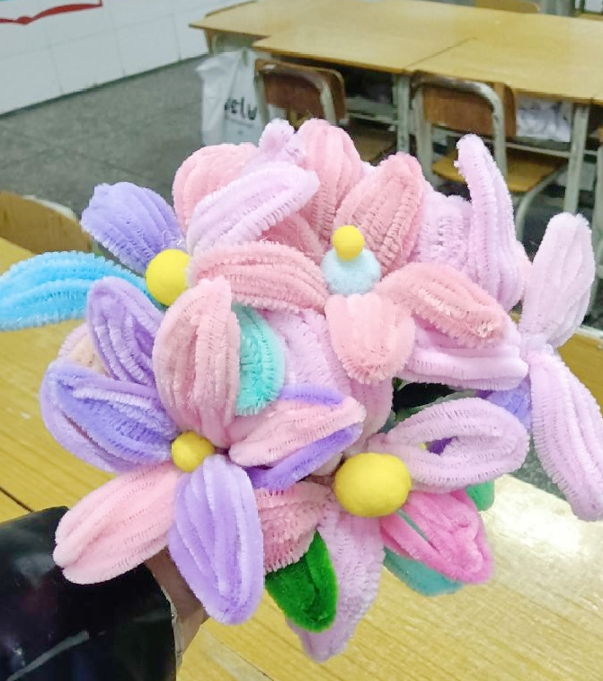 龙湖学校活力合唱团